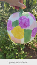 Load and play video in Gallery viewer, Medium Garden Pumpkin
